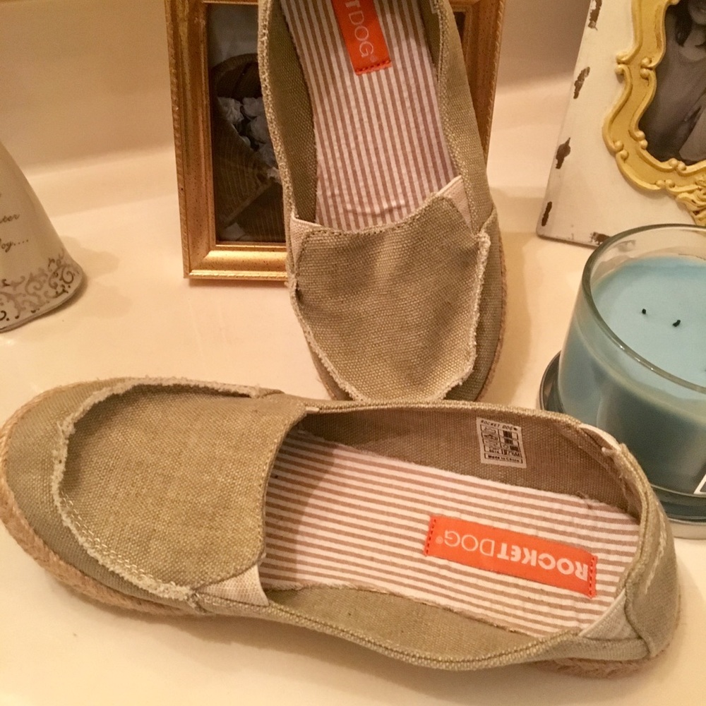 Never Worn Rocket Dog Loafers